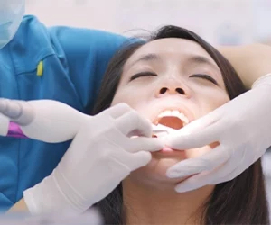 es-un-procedimiento-odontologico-disenado-para-tratar-enfermedades-de-las-encias-como-la-gingivitis-y-la-periodontitis-dental-alvarez